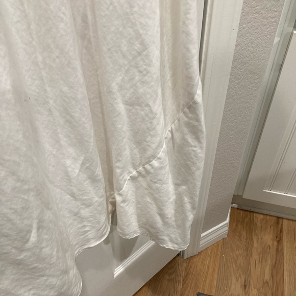 Long white linen dress - Picture 6 of 14